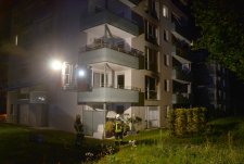 2. Alarm, Wohnungbrand, eine Person verstorben, fünf Personen verletzt
